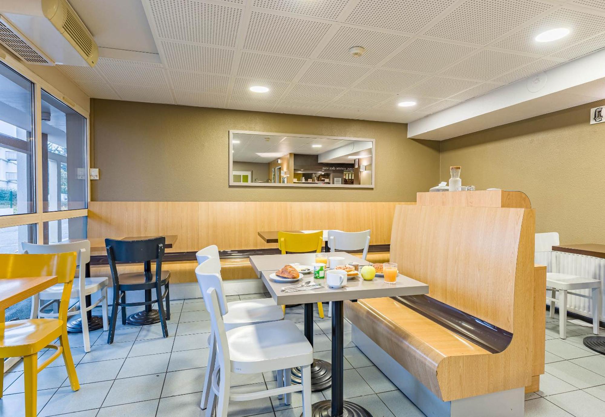 B&B Hôtel Tours Nord 1 Val de Loire Buitenkant foto