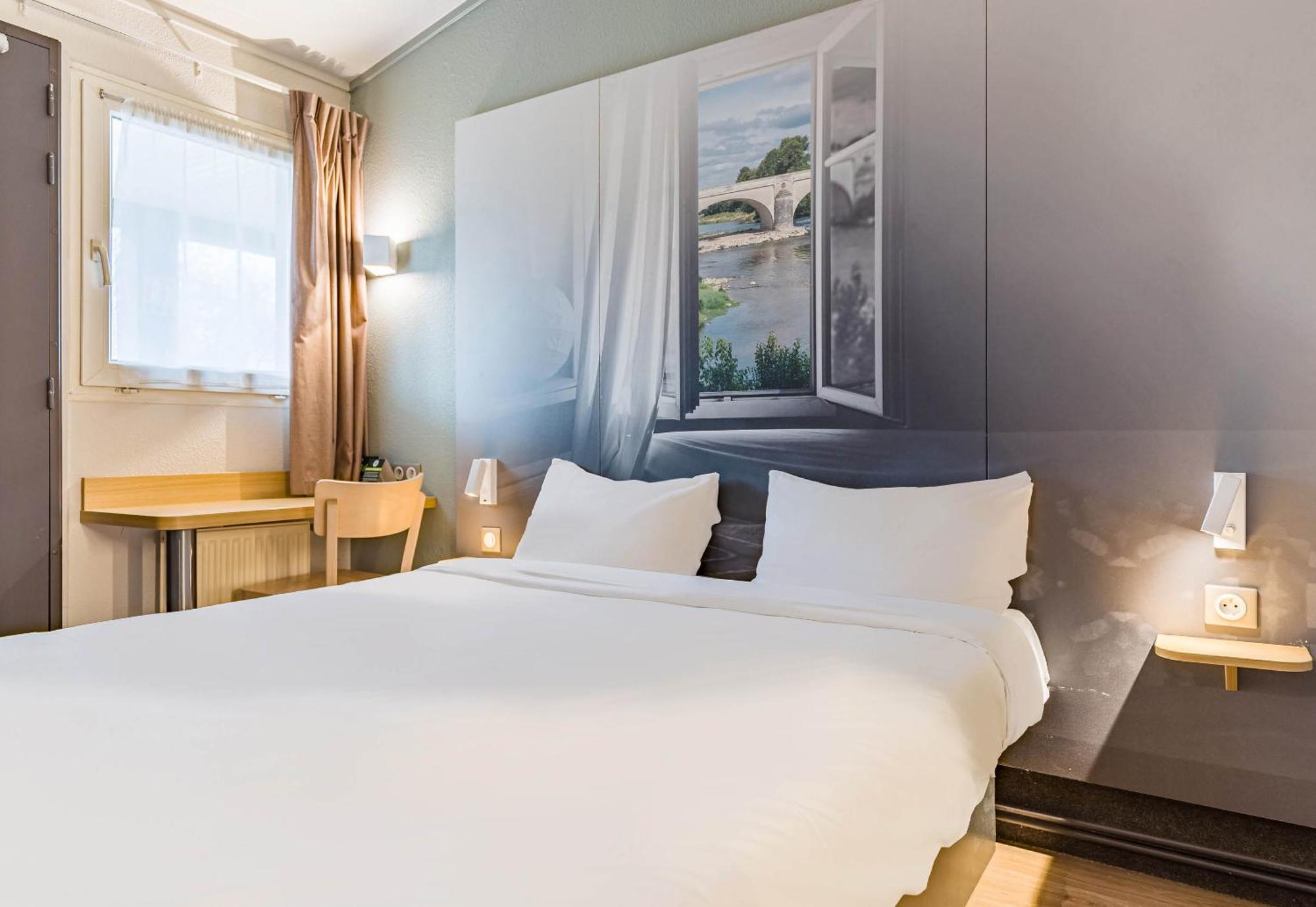 B&B Hôtel Tours Nord 1 Val de Loire Buitenkant foto
